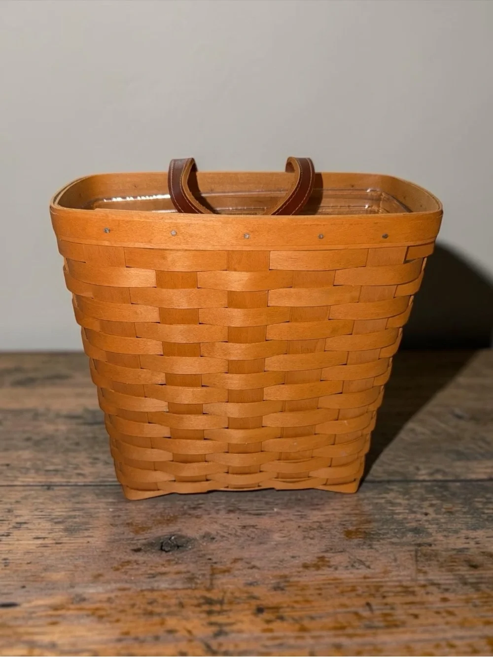VINTAGE Tall Key Longaberger Basket